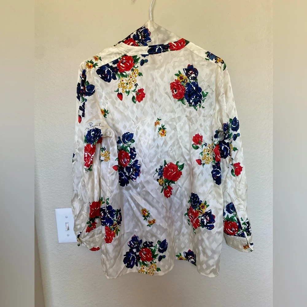 Tory Burch White Floral Blouse with Red and Blue Accents - Picture 2 of 7